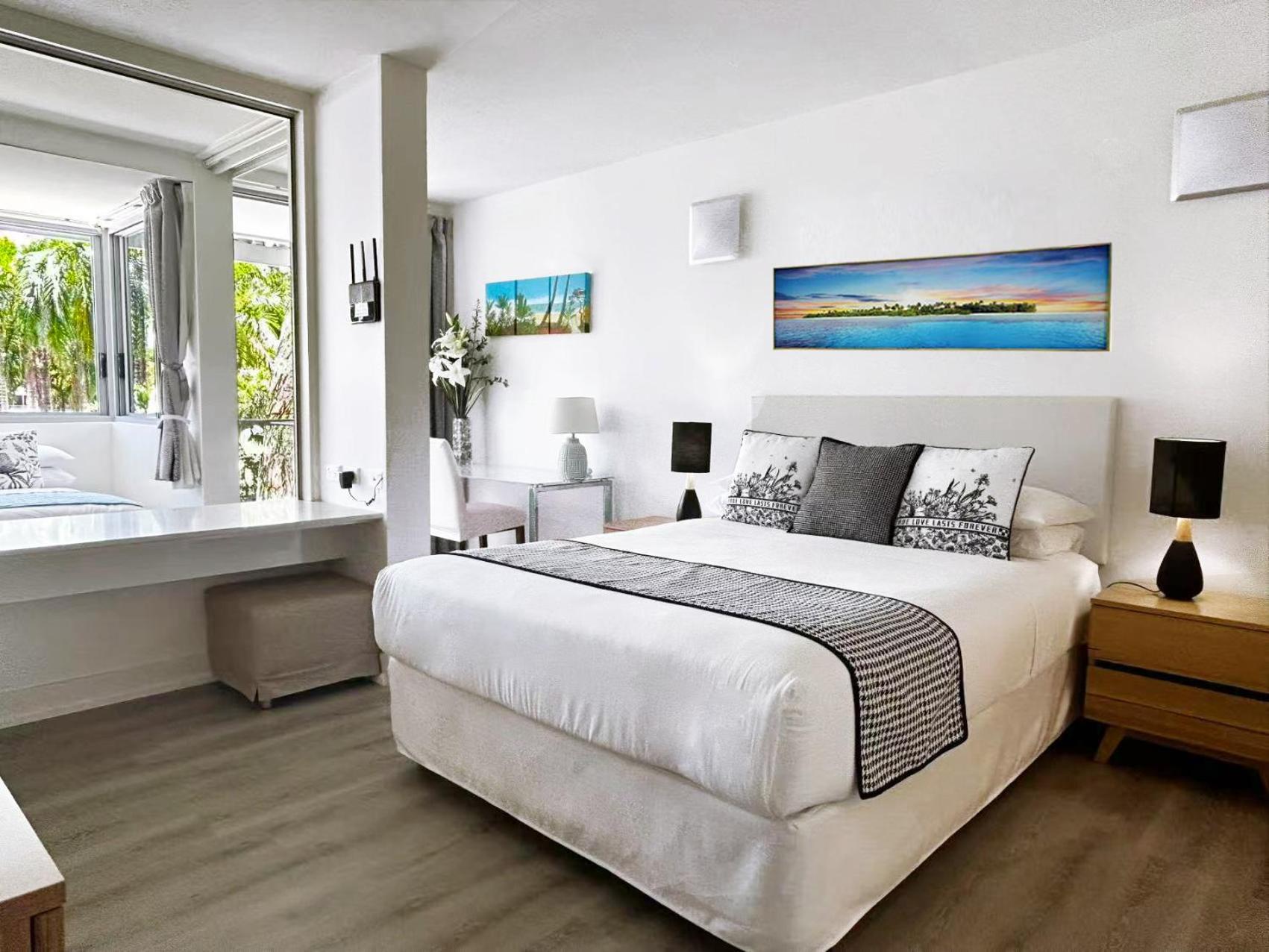 Palm Cove Beachside Apartments - Pool And Garden Views Kültér fotó